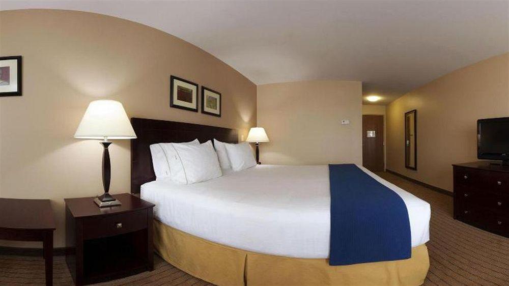 Express Devils By Ihg Devils Lake